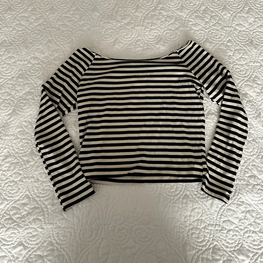 Top - Picture 2 of 2